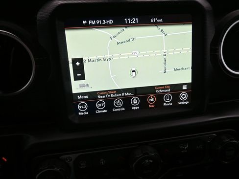 Used 2022 Jeep Gladiator Overland w/ Popular Equipment Package image 19