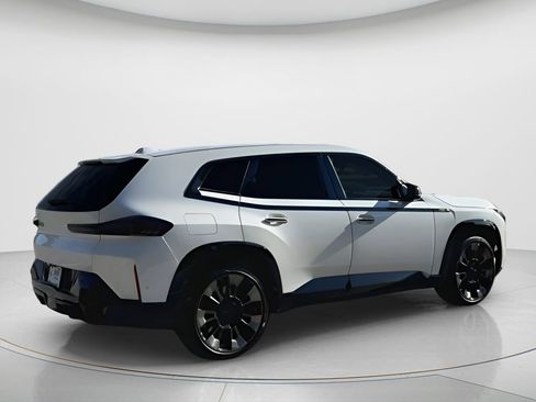 Used 2024 BMW XM image 8