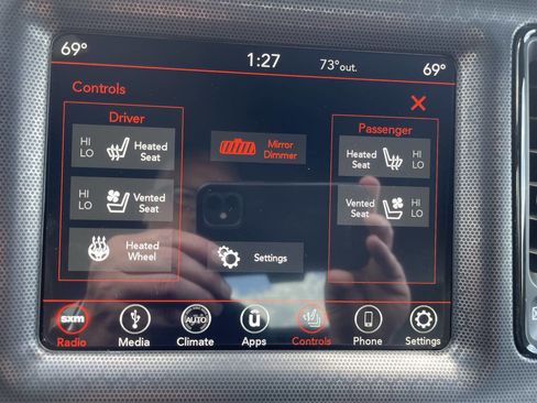 Used 2018 Dodge Challenger GT image 17