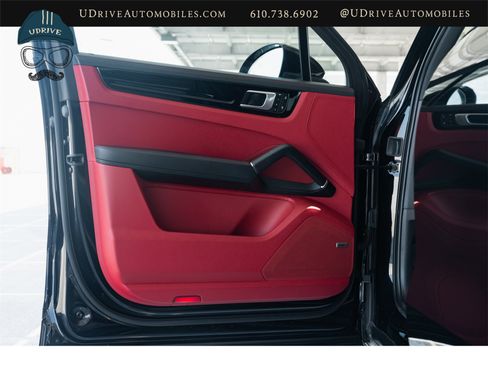 Used 2022 Porsche Cayenne AWD/4WD image 22
