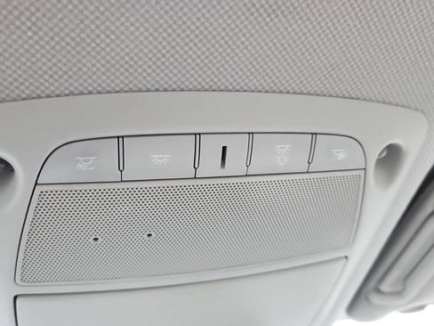 Used 2017 Nissan Sentra SL image 21