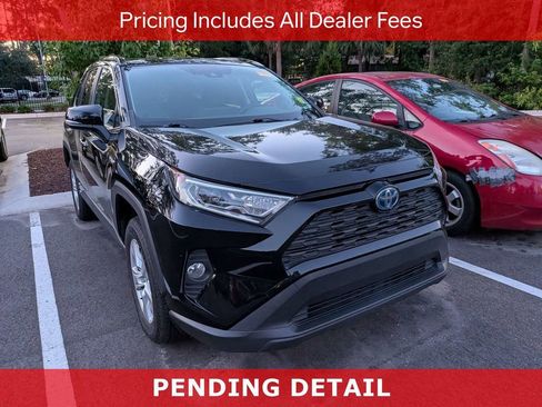 Certified 2021 Toyota RAV4 XLE w/ Convenience Package AWD/4WD image 1