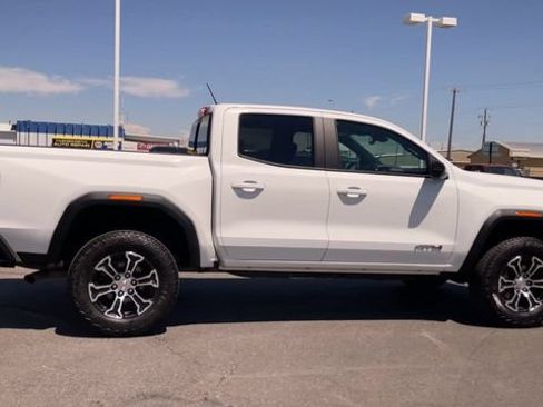 Used 2024 GMC Canyon AT4 w/ AT4 Premium Package AWD/4WD image 2