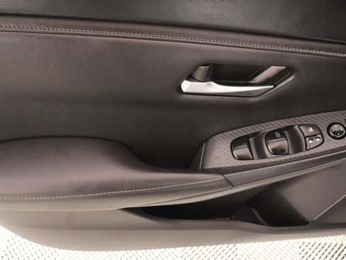 Used 2023 Nissan Sentra SV FWD image 14