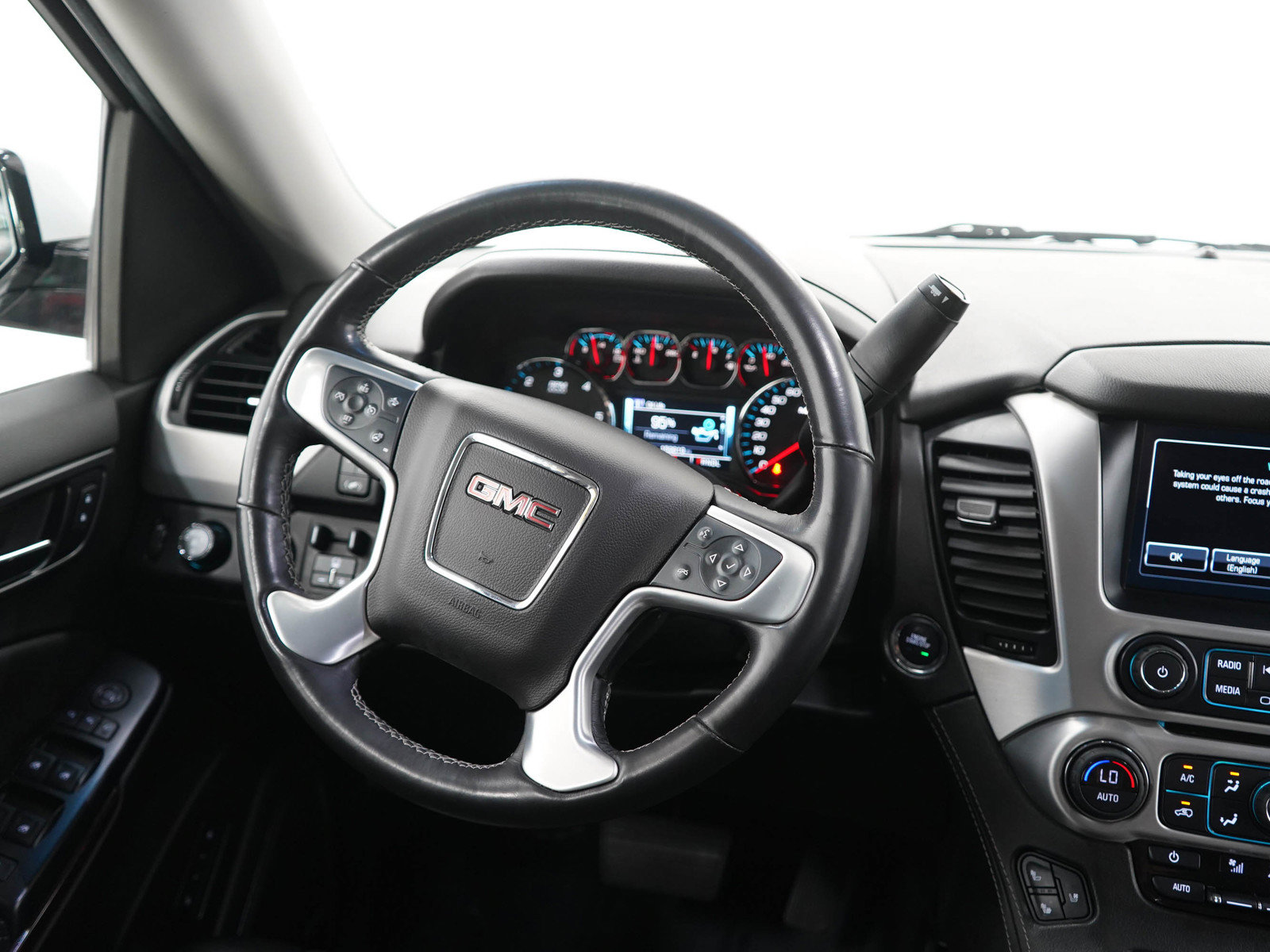 Used 2019 GMC Yukon XL SLT AWD/4WD image 15
