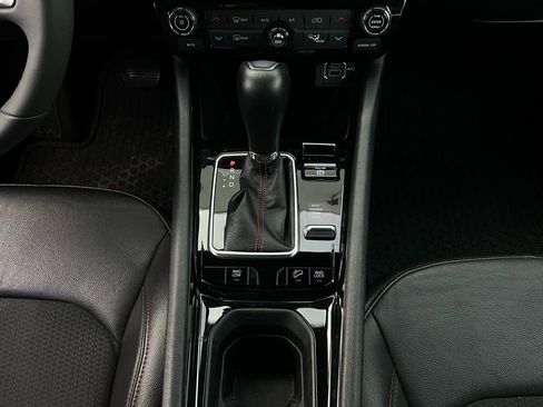 Used 2025 Jeep Compass Trailhawk w/ Trailer Tow Group image 13