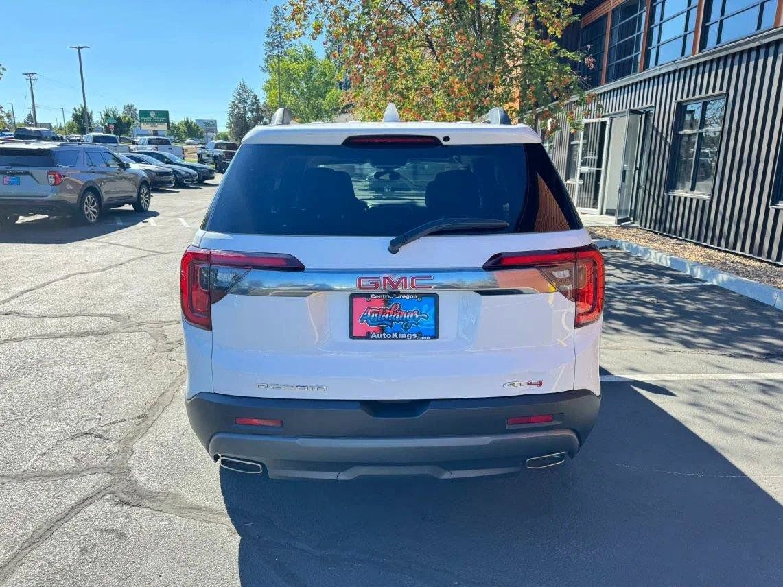 Used 2023 GMC Acadia AT4 AWD/4WD image 4