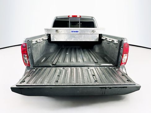 Used 2019 Nissan Frontier SL image 29