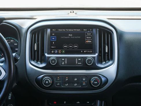 Used 2021 Chevrolet Colorado LT RWD image 13
