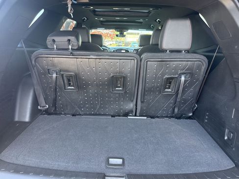 Used 2023 Chevrolet Traverse RS w/ LPO, Floor Liner Package AWD/4WD image 13