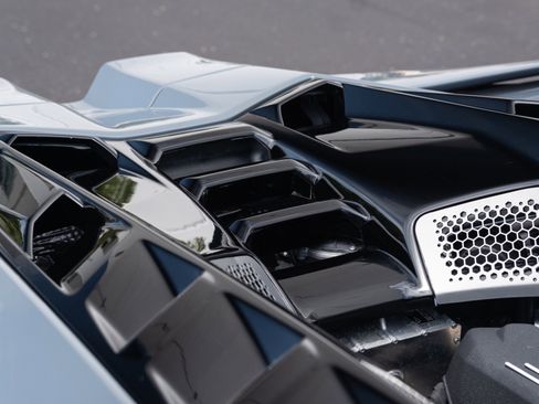Used 2024 Lamborghini Revuelto AWD/4WD image 30