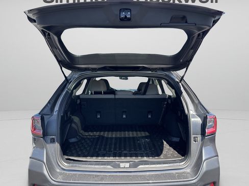 Used 2022 Subaru Outback Premium AWD/4WD image 9