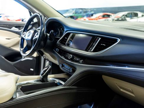 Used 2019 Buick Enclave Premium w/ Experience Buick Package image 18