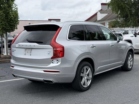 Used 2021 Volvo XC90 T5 Momentum w/ Advanced Package FWD image 2
