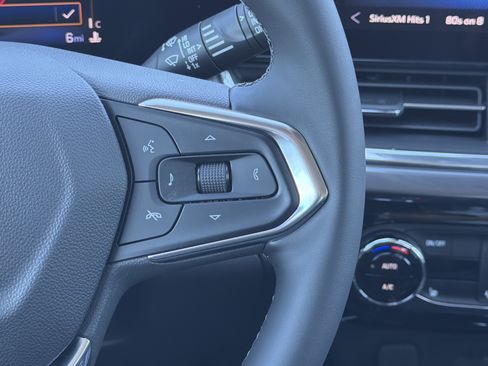 New 2026 Chevrolet Trax ACTIV w/ Sunroof Package image 24