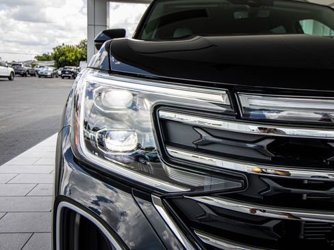 New 2026 Volkswagen Atlas SE FWD image 5