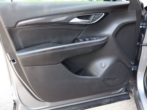 Used 2021 Buick Envision Preferred FWD image 17
