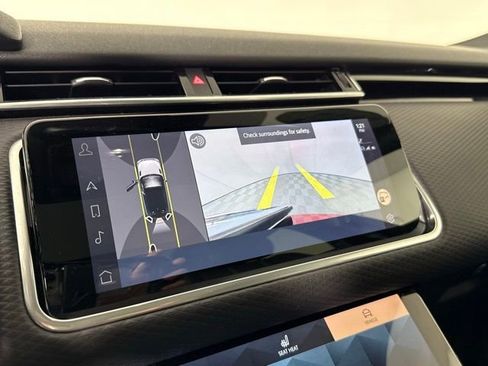 Used 2022 Land Rover Range Rover Velar R-Dynamic S image 20