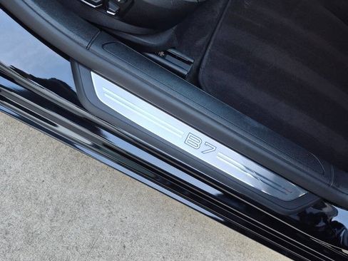 Used 2011 BMW ALPINA B7 w/ Driver Assistance Pkg image 78