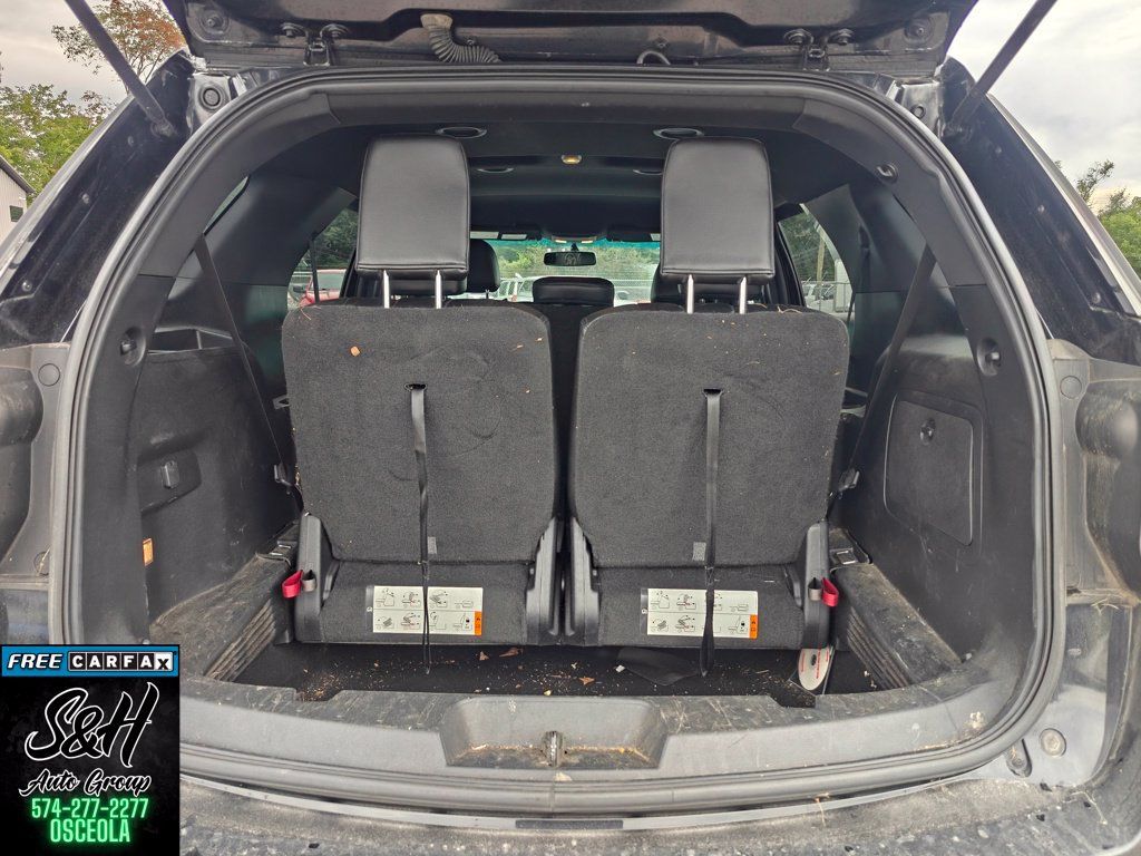 Used 2016 Ford Explorer XLT w/ Equipment Group 202A AWD/4WD image 19