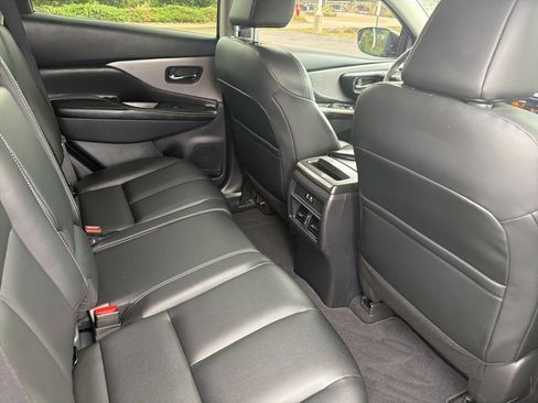 Used 2024 Nissan Murano SV w/ SV Midnight Edition Package AWD/4WD image 10