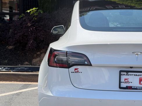 Used 2021 Tesla Model 3 Long Range AWD/4WD image 15