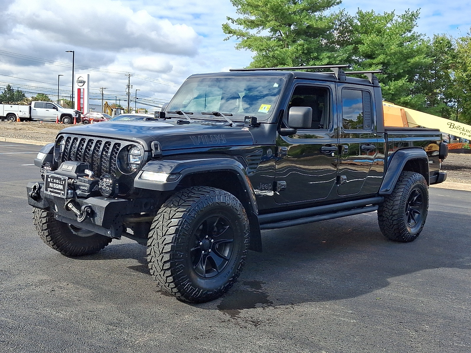 Used 2021 Jeep Gladiator Sport AWD/4WD image 3