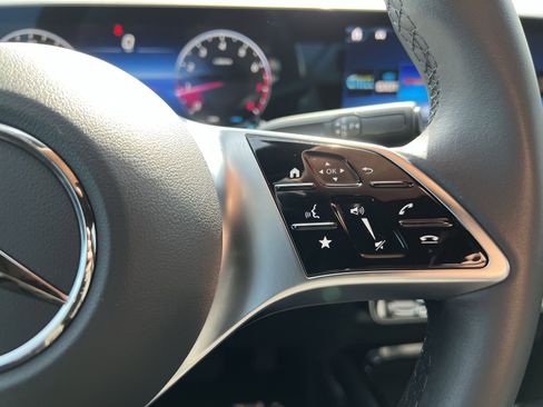 Certified 2025 Mercedes-Benz GLA 250 250 image 20