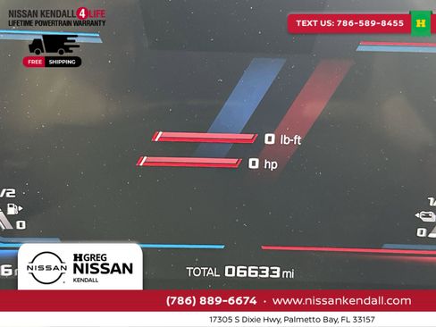 Used 2025 BMW M5 w/ Carbon Package image 19