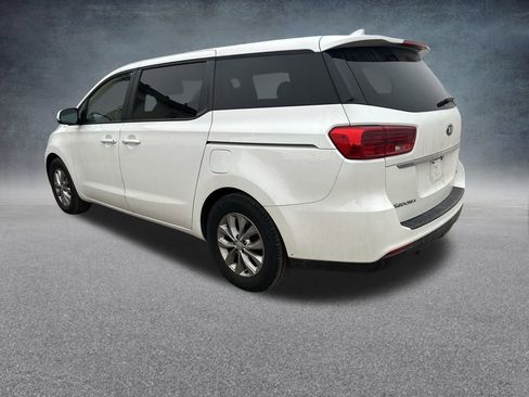 Used 2020 Kia Sedona LX image 3