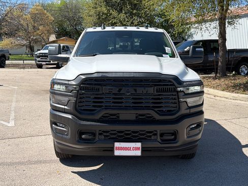 New 2026 RAM 3500 Tradesman AWD/4WD image 9