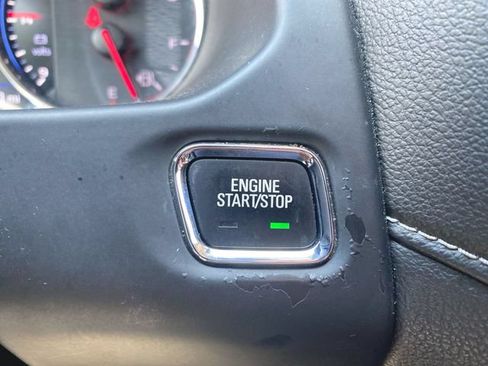 Used 2023 GMC Acadia Denali FWD image 10