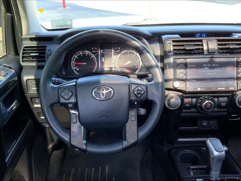 Used 2021 Toyota 4Runner TRD Off-Road Premium w/ Moonroof Package AWD/4WD image 6