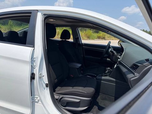 Used 2020 Hyundai Elantra Value Edition w/ Cargo Package (C1) FWD image 19