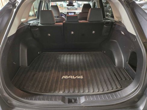 Used 2019 Toyota RAV4 XLE w/ All Weather Liner Package AWD/4WD image 13