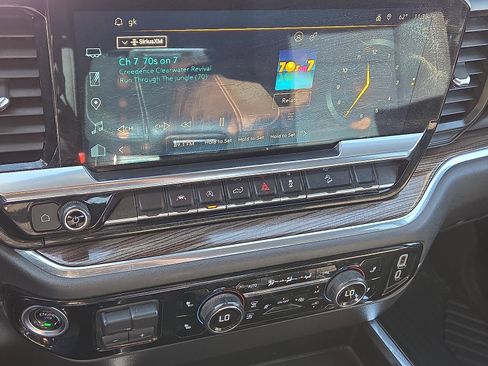 Used 2024 Chevrolet Silverado 1500 LT Trail Boss w/ Protection Package image 14