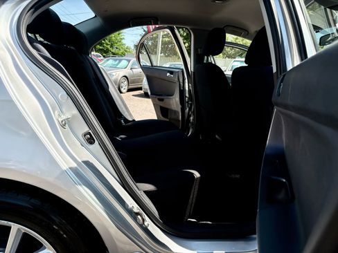 Used 2016 Mitsubishi Lancer ES image 19