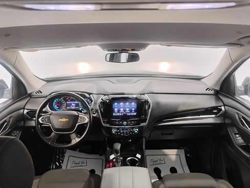 Used 2021 Chevrolet Traverse LT FWD image 15