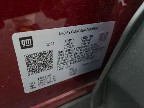 Used 2025 Chevrolet Trax LT image 24