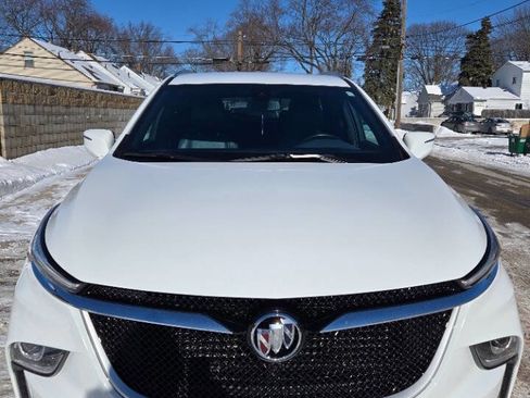 Used 2022 Buick Enclave Essence w/ Trailering Package, 5000 lbs. image 4