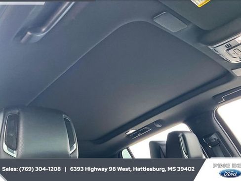 Used 2023 Cadillac Escalade Sport image 16