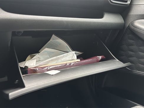 Used 2021 Hyundai Santa Fe SEL w/ Convenience Package image 29