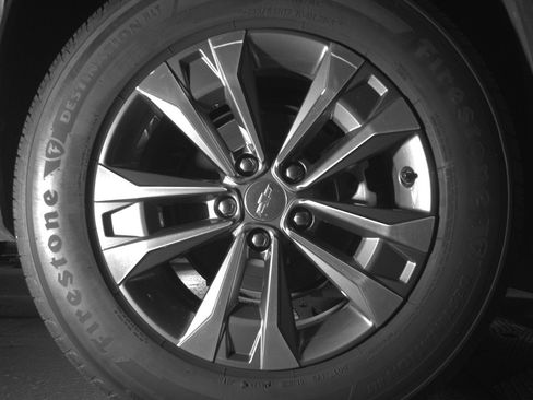 Used 2025 Chevrolet Equinox LT FWD image 15