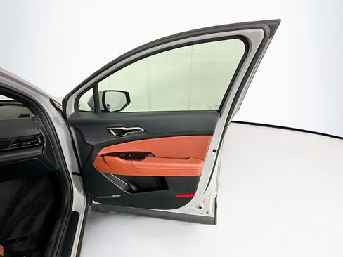 Used 2025 Kia Sportage SX FWD image 31