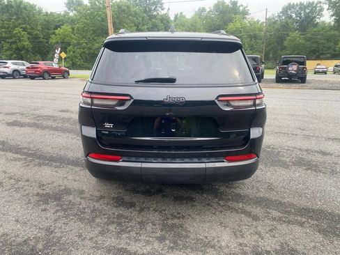 Used 2022 Jeep Grand Cherokee L Laredo AWD/4WD image 7