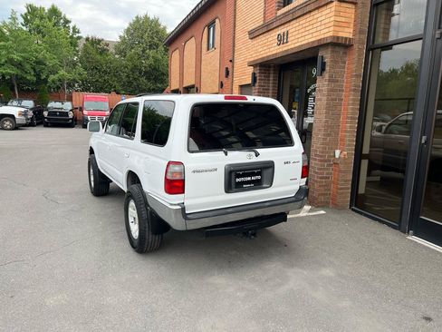 Used 1999 Toyota 4Runner SR5 AWD/4WD image 5