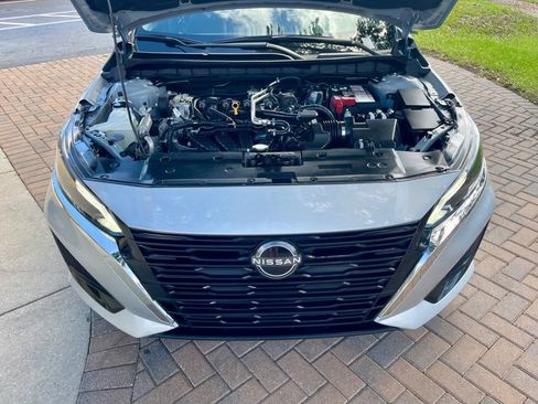 Used 2024 Nissan Altima 2.5 SV image 16