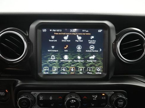 Used 2022 Jeep Wrangler Unlimited Sahara AWD/4WD image 16