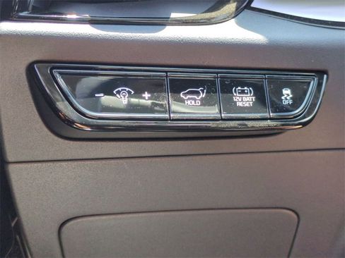 New 2025 Kia Niro SX Touring image 31