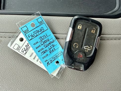 Used 2021 Chevrolet Silverado 1500 LTZ w/ Technology Package image 32